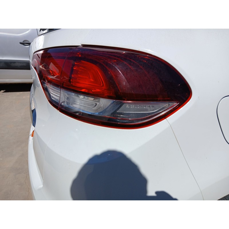 PILOTO TRASERO DERECHO