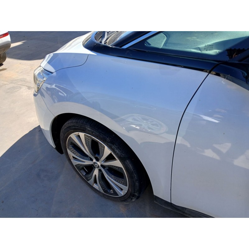 Recambio de aleta delantera izquierda para renault scénic iv (j9_) 1.2 tce 130 referencia OEM IAM 631012967R  