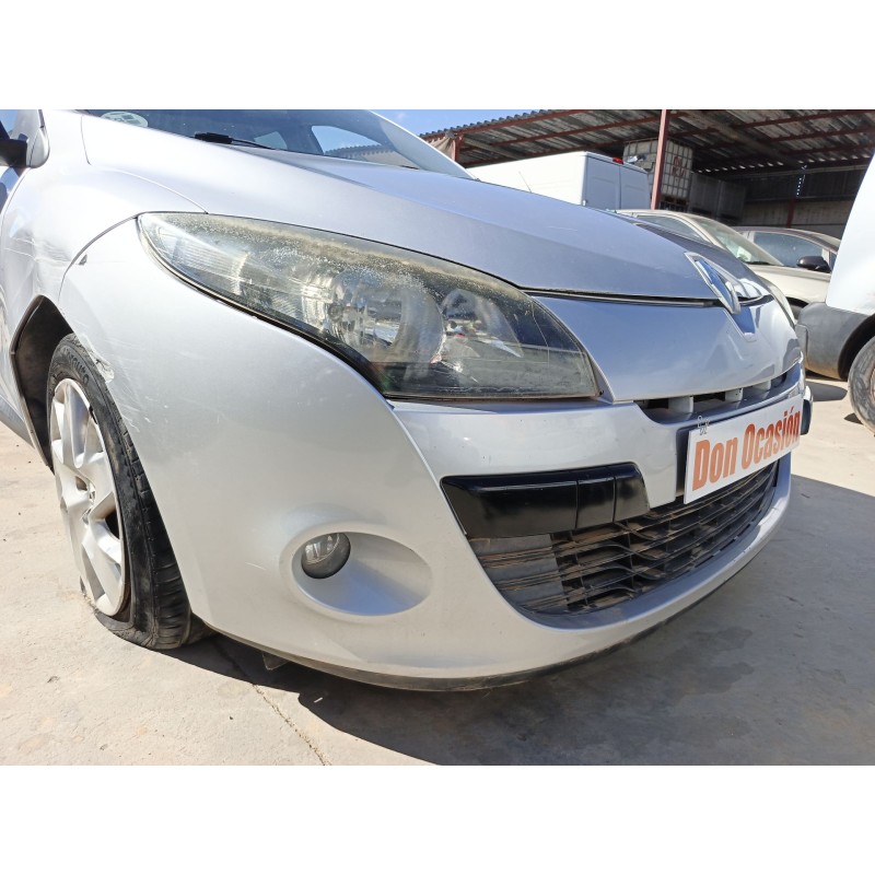 PARAGOLPES DELANTERO