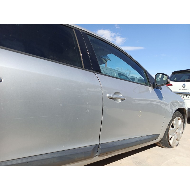 PUERTA DELANTERA DERECHA