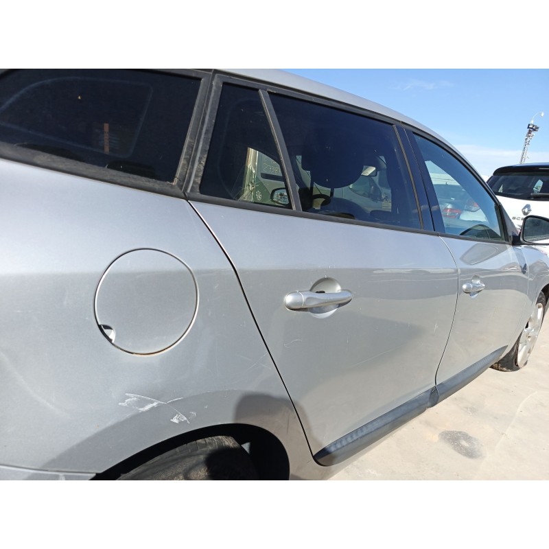 PUERTA TRASERA DERECHA