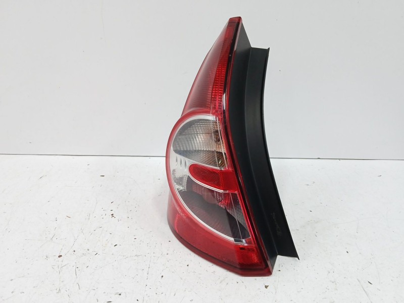 Recambio de piloto trasero izquierdo para dacia sandero 1.4 (bs0c, bs0a, bs0g, bs1f, bs0e) referencia OEM IAM 8200734825  