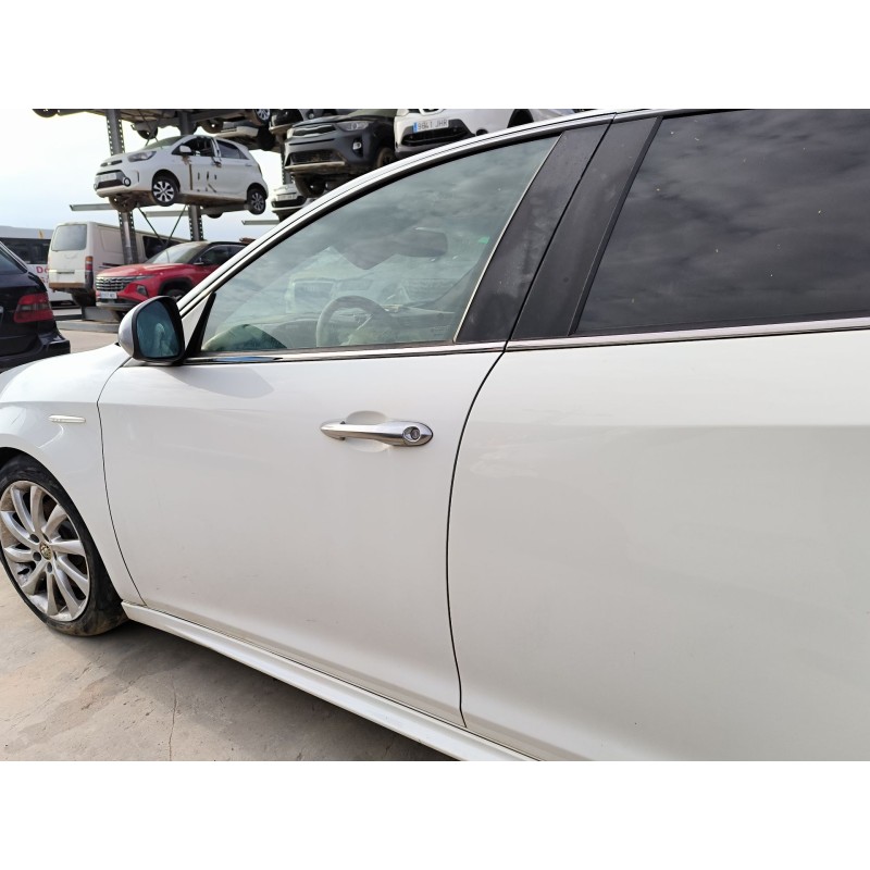 PUERTA DELANTERA IZQUIERDA