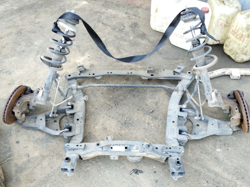 Recambio de puente delantero para dacia duster (hs_) 1.5 dci referencia OEM IAM   