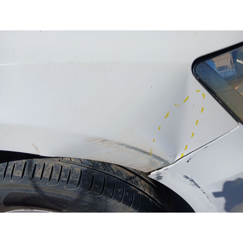 ALETA DELANTERA DERECHA