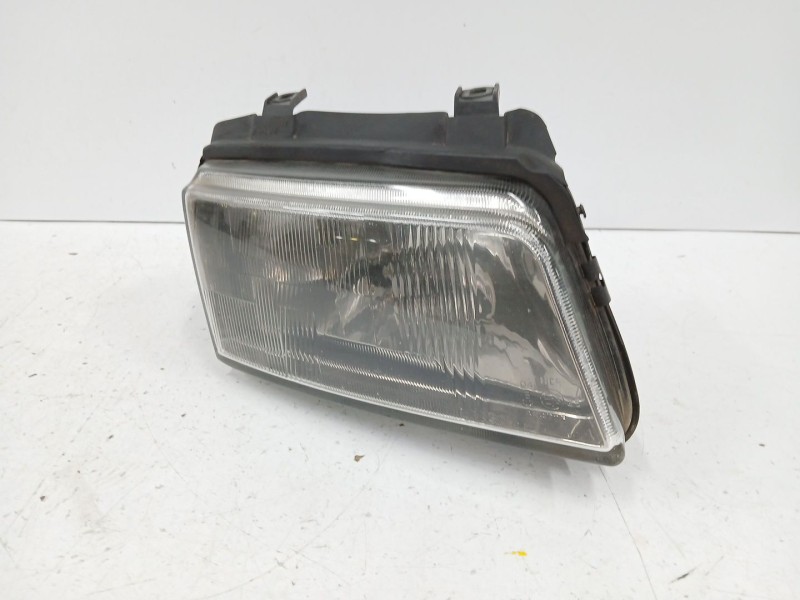 Recambio de faro derecho para audi a4 berlina (b5) 1.9 tdi referencia OEM IAM 8D0941004E  0301094202