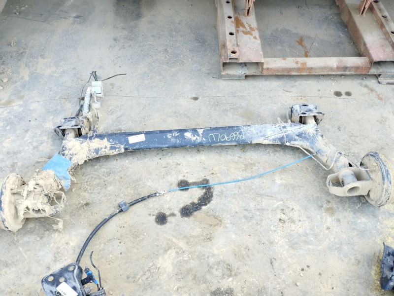 Recambio de puente trasero para volkswagen jetta i (16) 1.6 d referencia OEM IAM JP  
