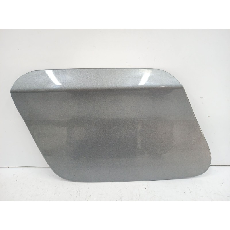 TAPA EXTERIOR COMBUSTIBLE