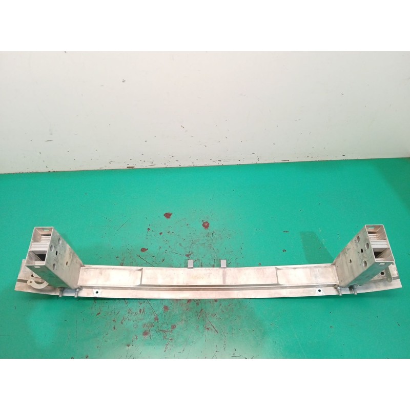 REFUERZO PARAGOLPES DELANTERO