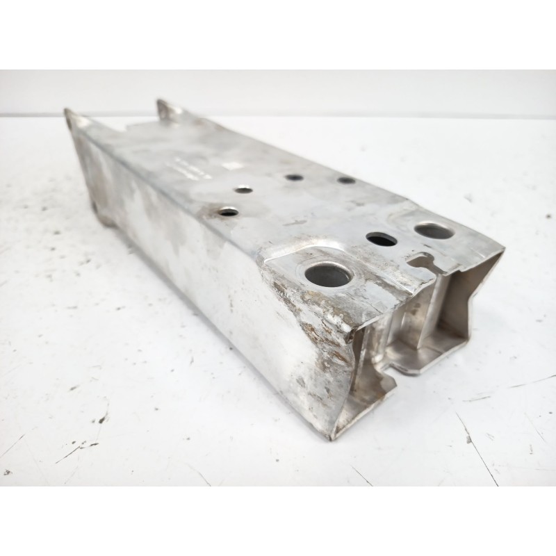 ABSORBEDOR DELANTERO IZQUIERDO