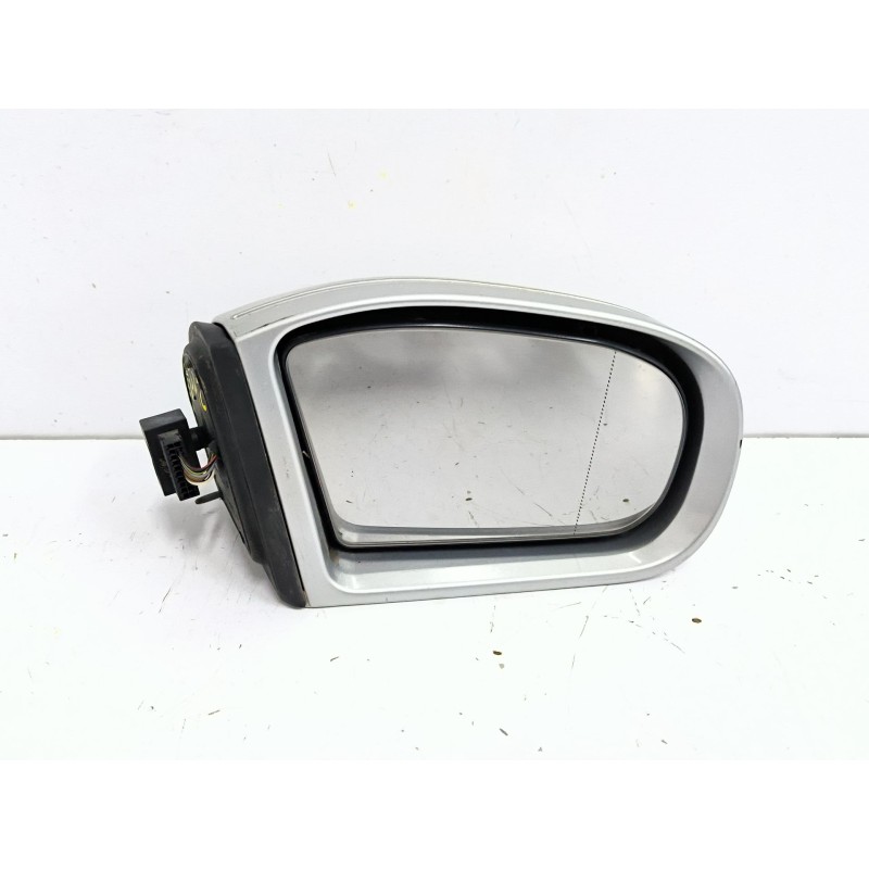 Recambio de retrovisor derecho para mercedes-benz clase c (w203) c 200 cdi (203.004) referencia OEM IAM 413133418  