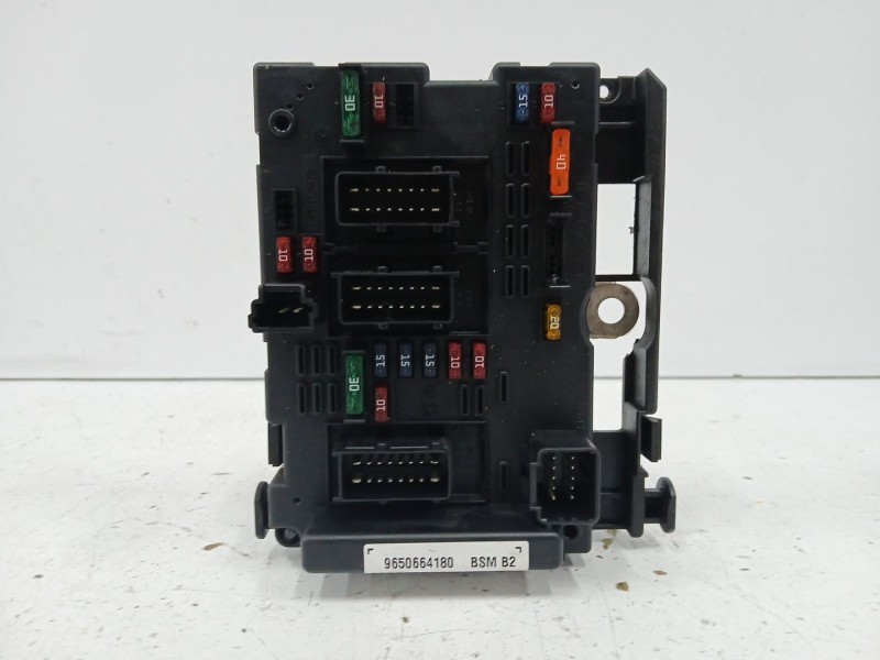 Recambio de caja reles / fusibles para peugeot 206 hatchback (2a/c) 1.4 i referencia OEM IAM 9650664180  