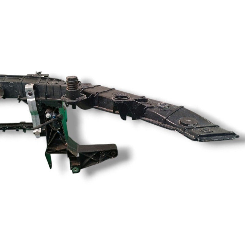 TRAVESAÑO SUPERIOR A2476208400 63561068847