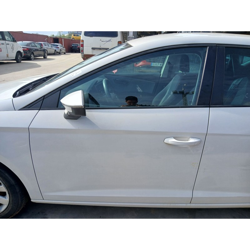 PUERTA DELANTERA IZQUIERDA