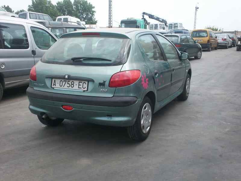 PEUGEOT 206 BERLINA