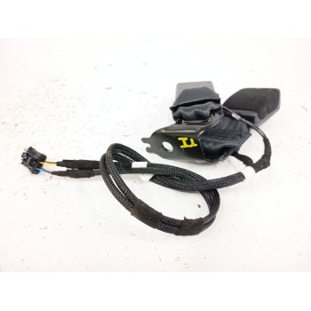 Recambio de enganche cinturon trasero derecho para opel corsa f (p2jo) 1.2 (68) referencia OEM IAM 6403040ETE  