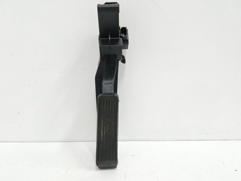 Recambio de potenciometro pedal para mercedes-benz clase c (w203) c 200 cdi (203.004) referencia OEM IAM A2033000104  