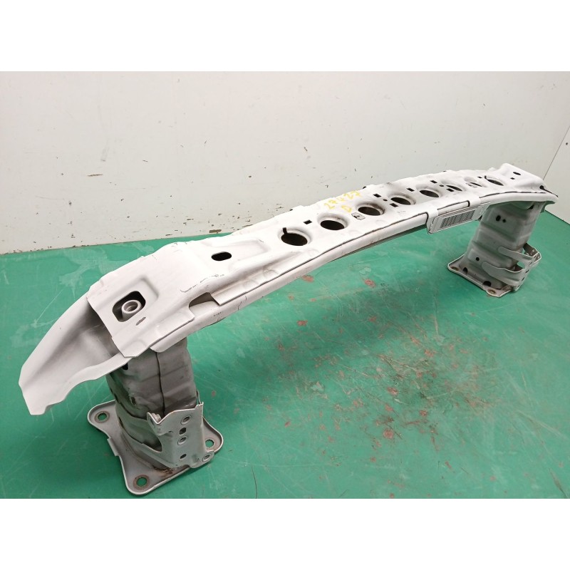 REFUERZO PARAGOLPES DELANTERO