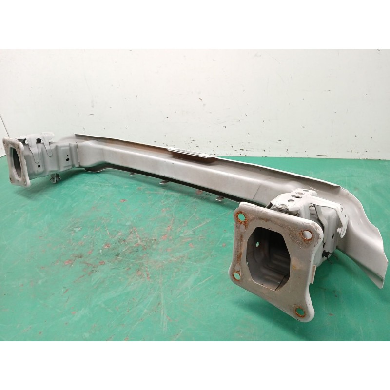 REFUERZO PARAGOLPES DELANTERO