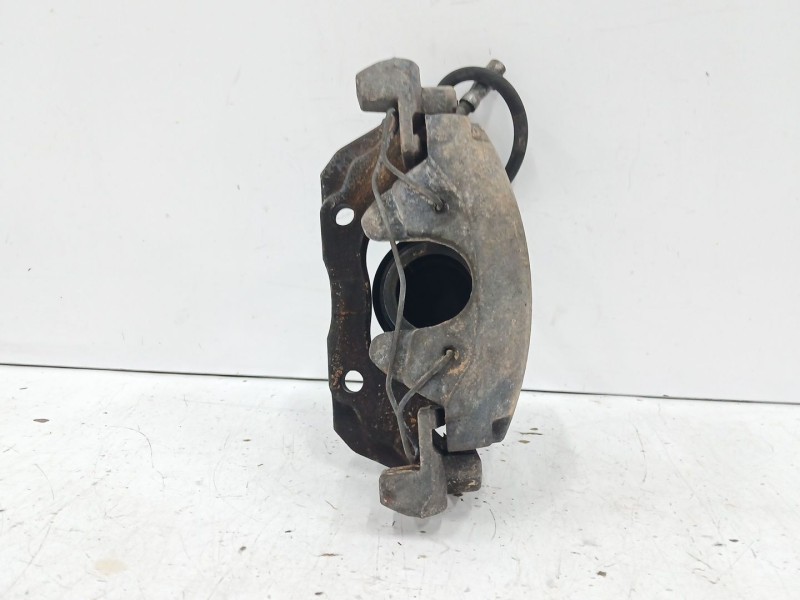 Recambio de pinza freno delantera derecha para volvo v40 hatchback (525) d2 referencia OEM IAM 36000485  
