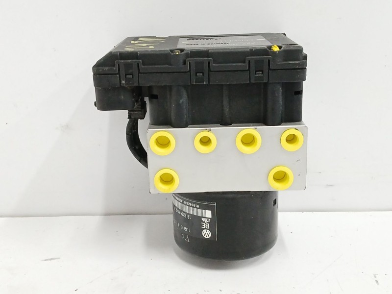 Recambio de abs para volkswagen golf iv (1j1) 1.9 tdi referencia OEM IAM 1J0614117C  10020401424