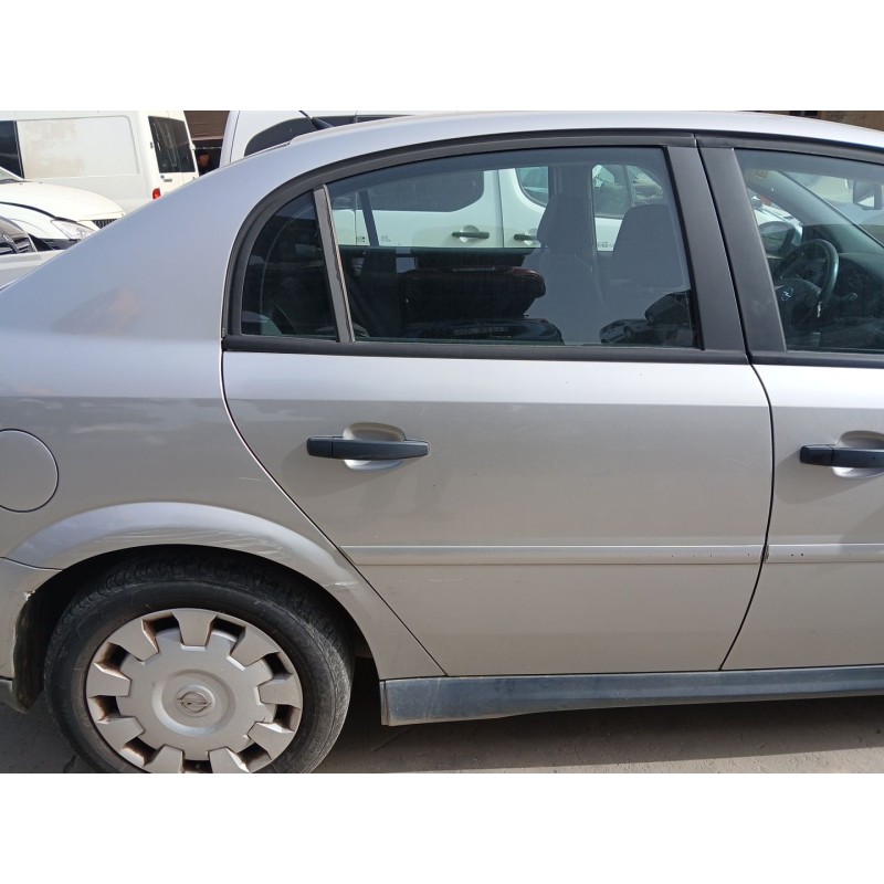 Recambio de puerta trasera derecha para opel vectra c (z02) 2.0 dti 16v (f69) referencia OEM IAM   