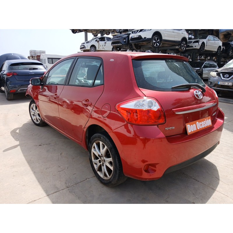 TOYOTA AURIS (_E15_) 2012