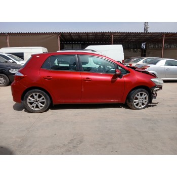 toyota auris (_e15_) del año 2012