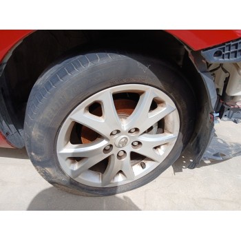 toyota auris (_e15_) del año 2012