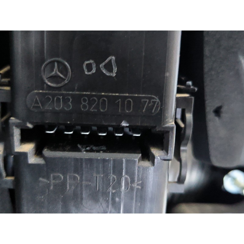 PILOTO TRASERO DERECHO