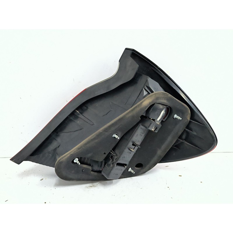 PILOTO TRASERO IZQUIERDO