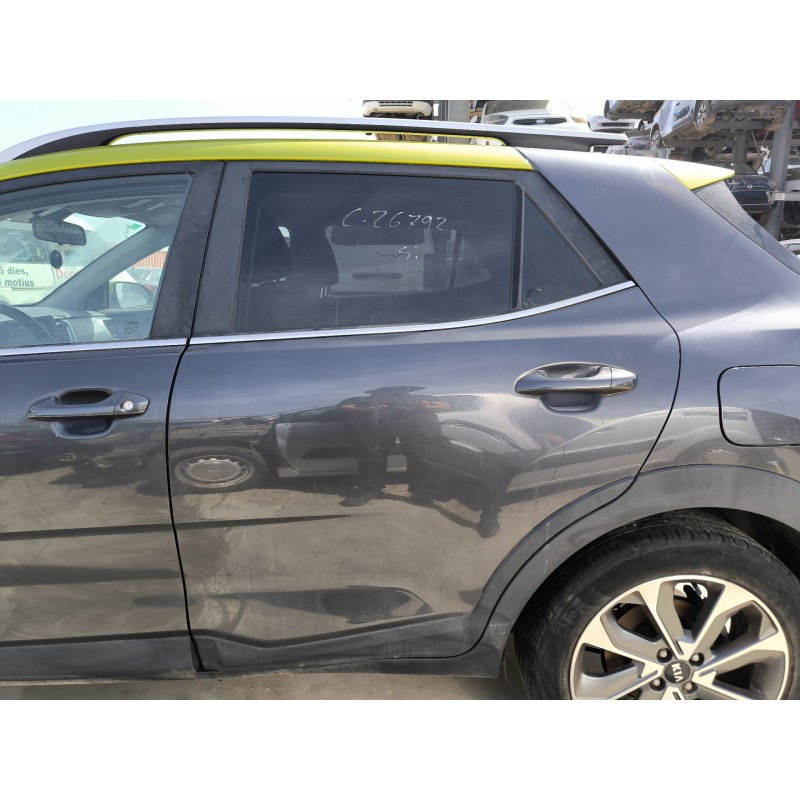 Recambio de puerta trasera izquierda para kia stonic (yb) 1.0 t-gdi referencia OEM IAM 77003H8400  