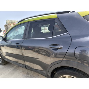 Recambio de puerta trasera izquierda para kia stonic (yb) 1.0 t-gdi referencia OEM IAM 77003H8400  