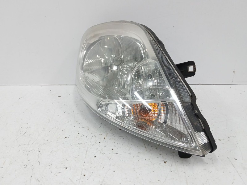 Recambio de faro derecho para renault trafic ii autobús (jl) 2.0 dci 115 referencia OEM IAM 8200701356 89313980 93859830