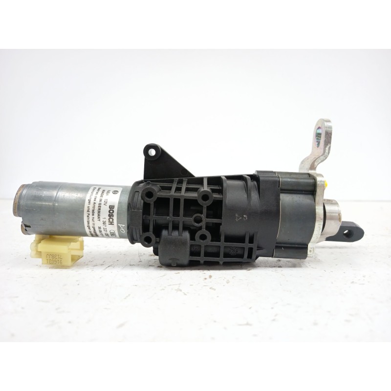 Recambio de motor cierre centralizado porton para audi a4 b9 avant (8w5, 8wd) 2.0 tdi referencia OEM IAM 1397221037  