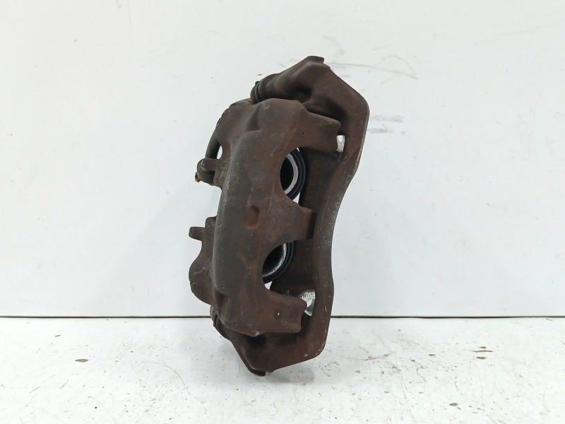 Recambio de pinza freno delantera izquierda para renault trafic ii autobús (jl) 2.0 dci 115 referencia OEM IAM 686151  