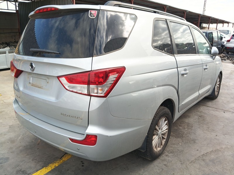 SSANGYONG RODIUS II