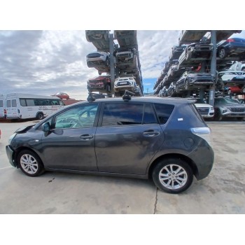 toyota verso (_r2_) del año 2013