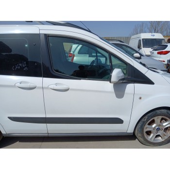 Recambio de puerta delantera derecha para ford transit courier referencia OEM IAM 2447772  