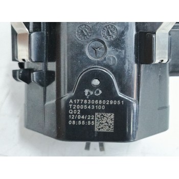Recambio de rejilla aireadora para mercedes-benz clase a (w177) a 200 d (177.012) referencia OEM IAM A17783068029051  