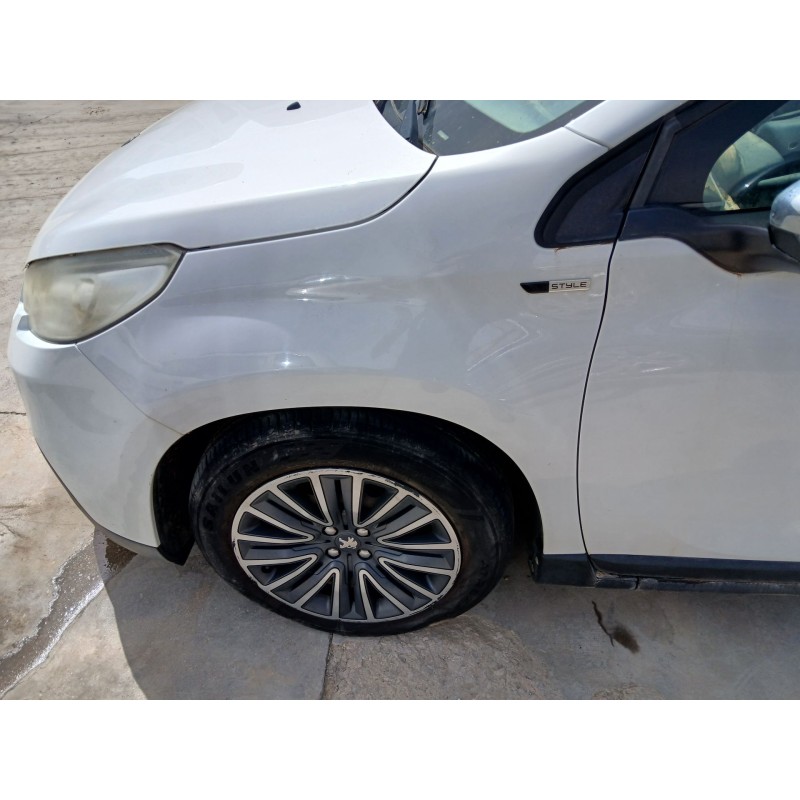 Recambio de aleta delantera izquierda para peugeot 2008 i (cu_) 1.6 bluehdi 100 referencia OEM IAM 9678733480  