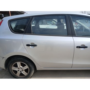 Recambio de puerta trasera derecha para hyundai i30 station wagon (fd) 1.6 crdi referencia OEM IAM 770042L210  