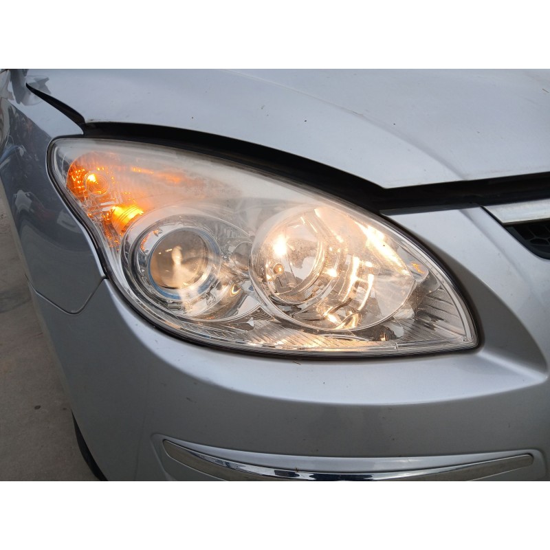 Recambio de faro derecho para hyundai i30 station wagon (fd) 1.6 crdi referencia OEM IAM   