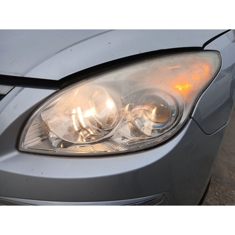 Recambio de faro izquierdo para hyundai i30 station wagon (fd) 1.6 crdi referencia OEM IAM 921012L120  