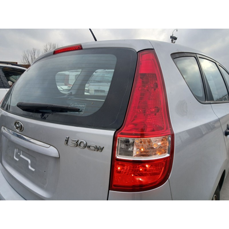 Recambio de piloto trasero derecho para hyundai i30 station wagon (fd) 1.6 crdi referencia OEM IAM   