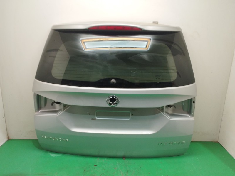 Recambio de porton trasero para ssangyong rodius ii 2.2 xdi referencia OEM IAM   