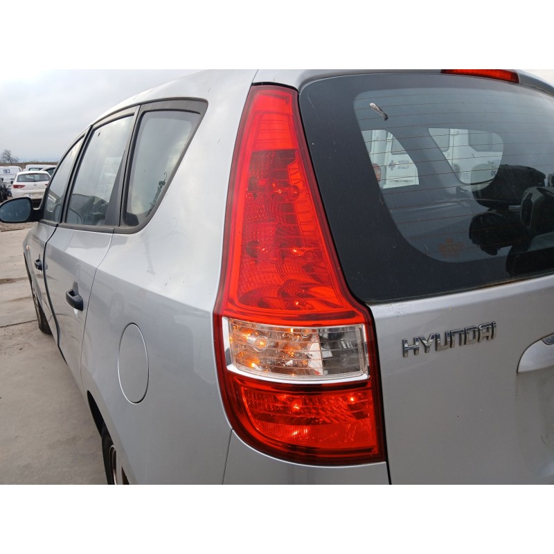 Recambio de piloto trasero izquierdo para hyundai i30 station wagon (fd) 1.6 crdi referencia OEM IAM 924012L110  