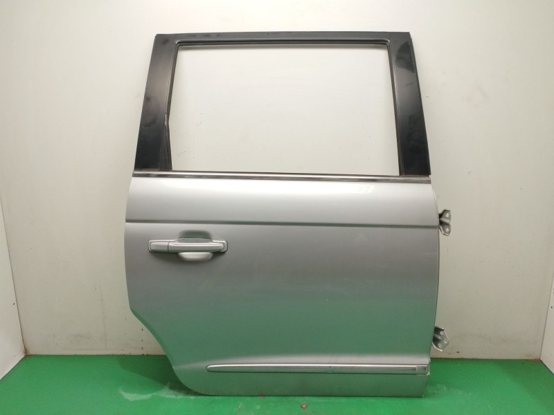 Recambio de puerta trasera derecha para ssangyong rodius ii 2.2 xdi referencia OEM IAM   