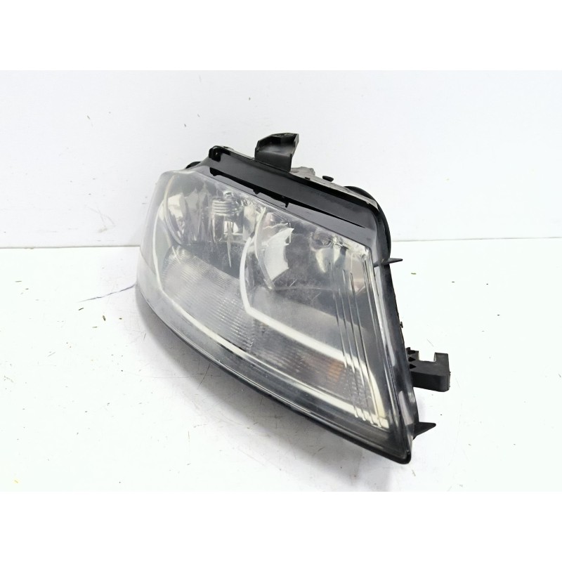 Recambio de faro derecho para audi a3 sportback (8pa) 1.6 tdi referencia OEM IAM 8P0941004BL  