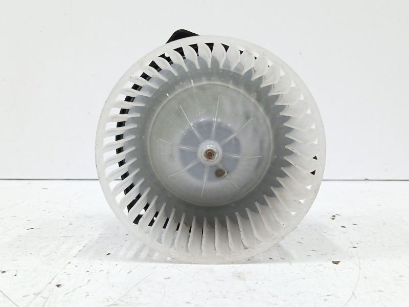 Recambio de motor calefaccion para ssangyong rodius ii 2.2 xdi referencia OEM IAM 40510402  